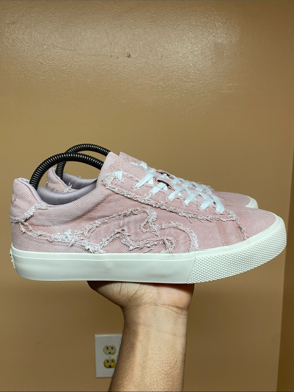 Blowfish Malibu Vaporize Low Top Sneakers “Pink Denim” Size 9